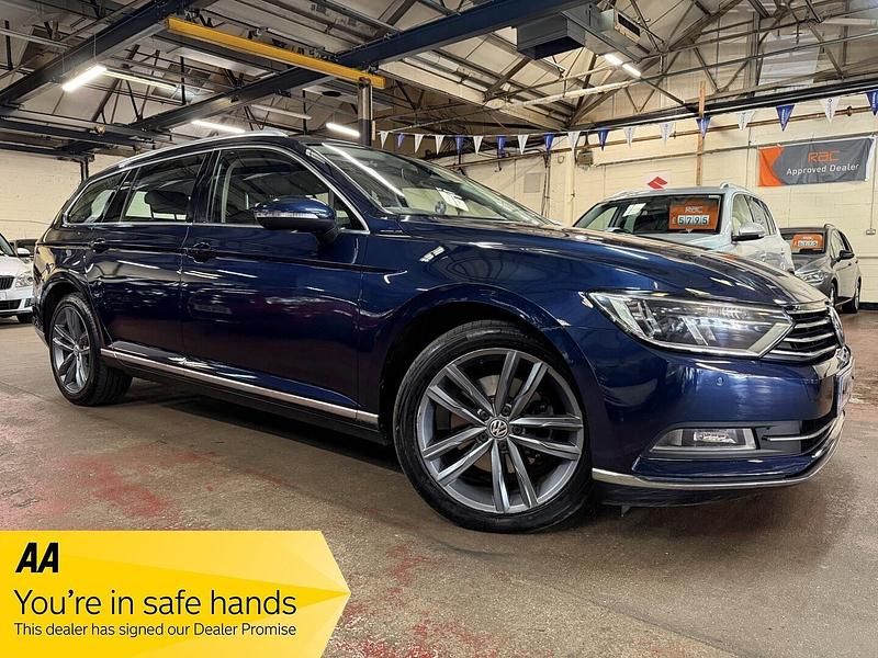 Blue Used 2015 VW Passat GT Estate | £9,489 (A bit pricey) - Image 1/4
