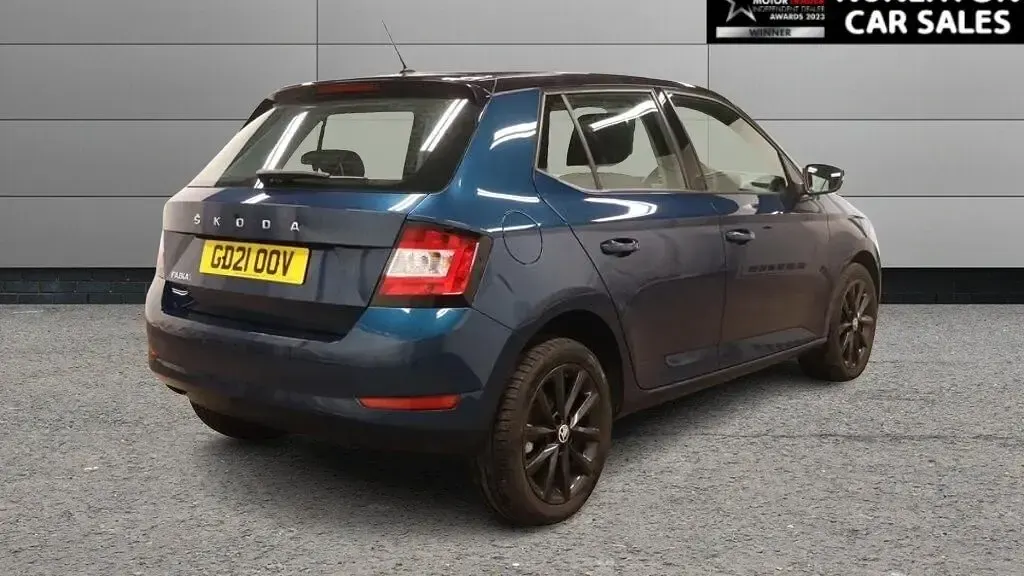 Used Skoda Fabia Colour Edition 95 HP (69 kW) 2021 Blue Hatchback