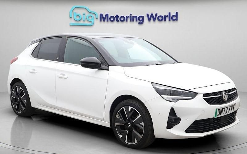 Used Vauxhall Corsa-e Ultimate 100 kW (136 HP) 2022 White Hatchback