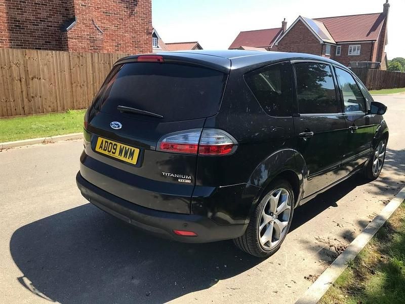 Używany Ford S-MAX Titanium 143 KM (105 kW) 2009 Czarny Minivan