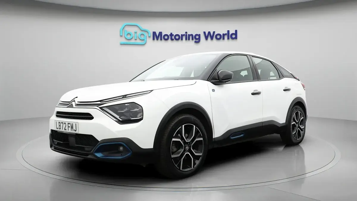 Used Citroën e-C4 100 kW (136 HP) 2023 White Hatchback