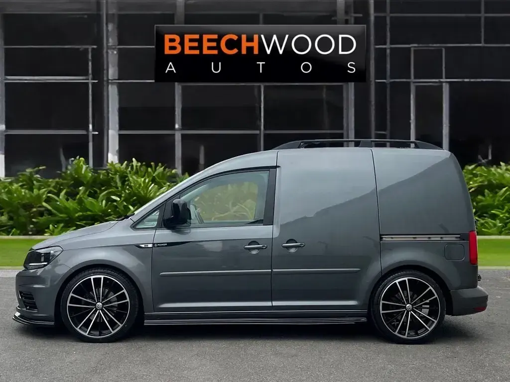 Used VW Caddy Trendline 122 HP (89 kW) 2018 Grey MPV