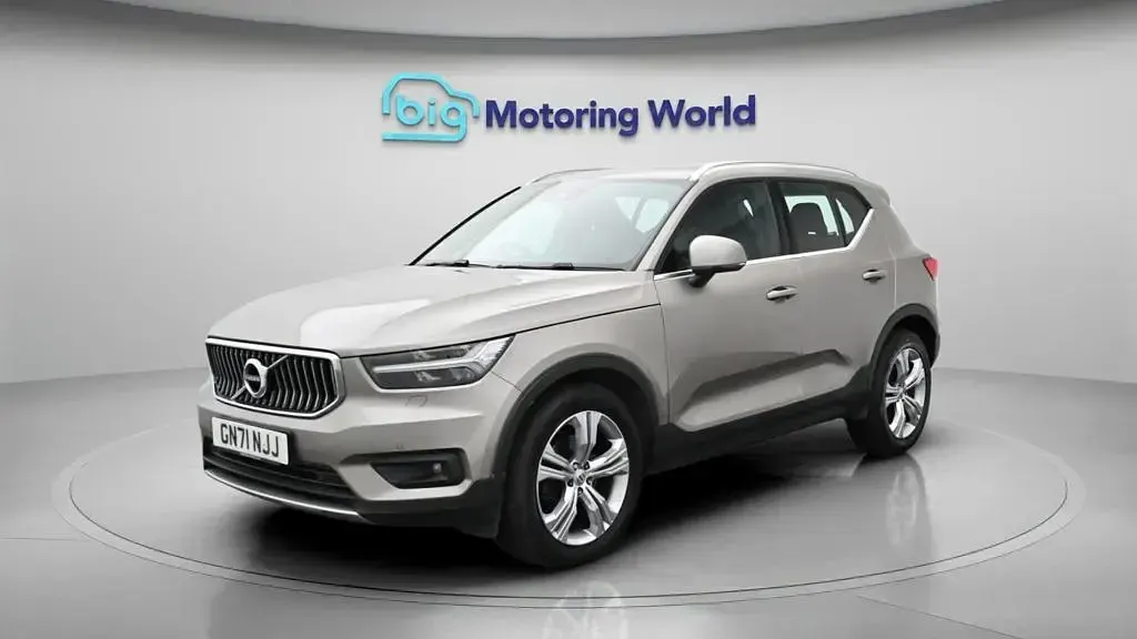 Used Volvo XC40 Inscription 250 HP (183 kW) 2021 Grey SUV
