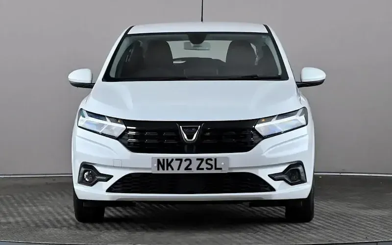 Used Dacia Sandero Comfort 91 HP (66 kW) 2022 White Hatchback