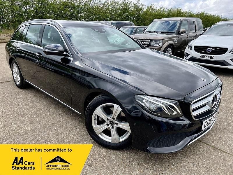 Begagnad Mercedes E220 SE 2017 Svart Kombi