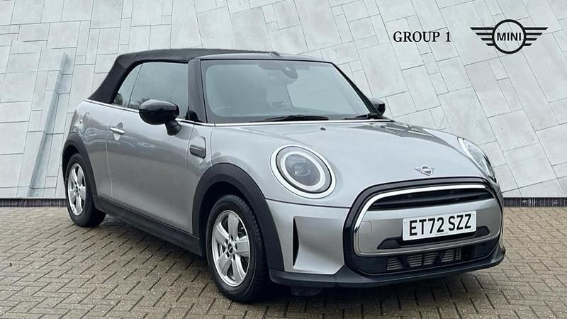 Silver Used 2023 Mini Cooper Classic Hatchback | £18,480 (Good price) - Image 1/4