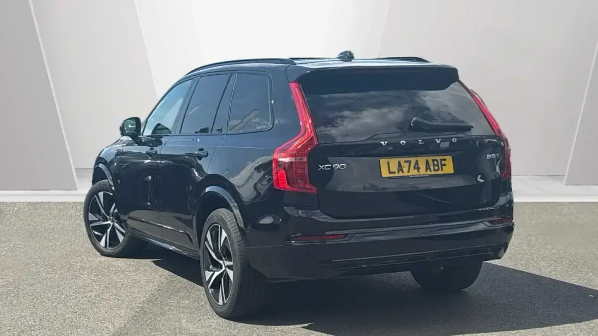 Used Volvo XC90 Plus 247 HP (181 kW) 2024 SUV