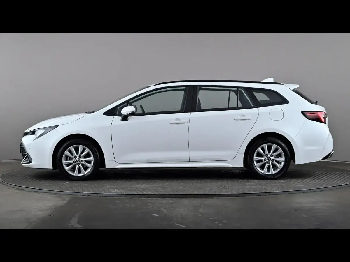 Used Toyota Corolla 2024 White Estate