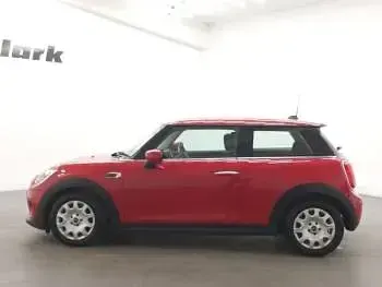 Used Mini ONE Classic 102 HP (75 kW) 2019 Red Hatchback