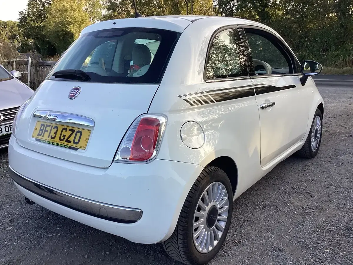 Used Fiat 500 Lounge 69 HP (50 kW) 2013 White Hatchback