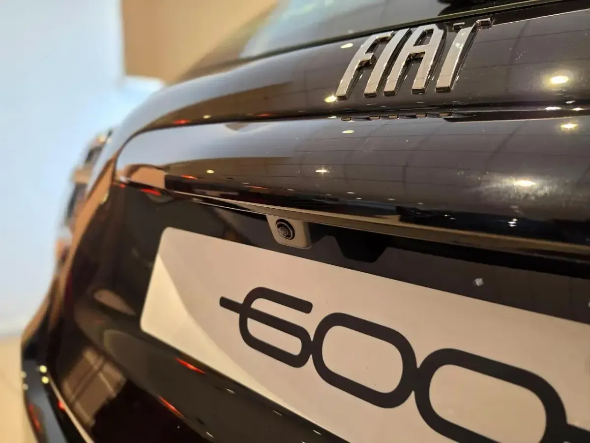 New Fiat 600 Icon 99 HP (72 kW) 2026 Brown SUV