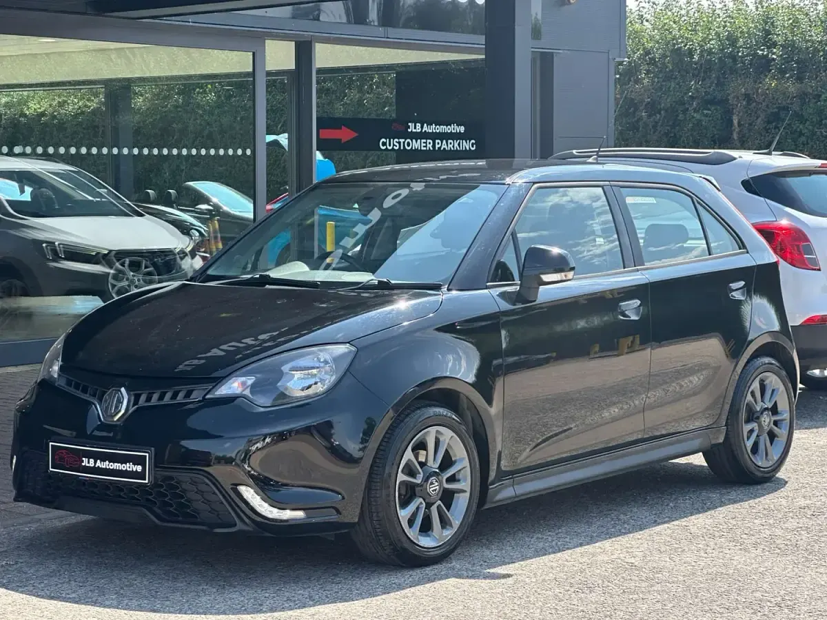 Used MG MG3 106 HP (77 kW) 2016 Black Hatchback