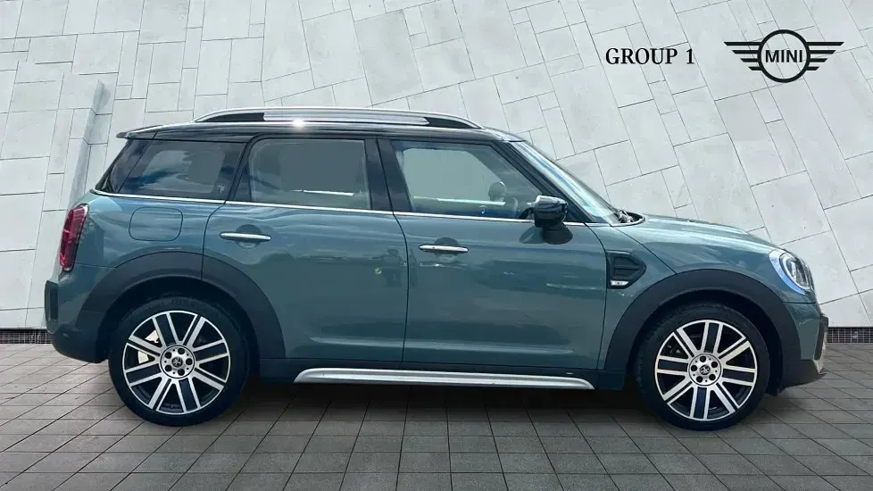 Used Mini Cooper Countryman Exclusive 134 HP (98 kW) 2023 Green SUV