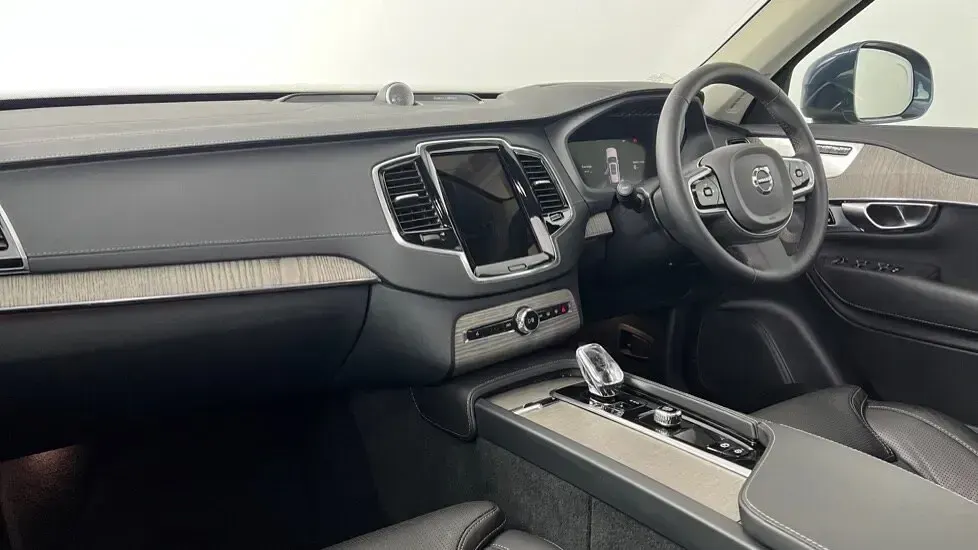 Used Volvo XC90 Ultimate 449 HP (330 kW) 2023 Blue SUV