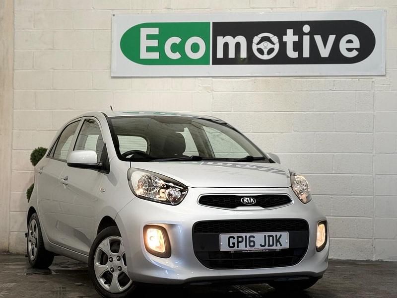 Used Kia Picanto 65 HP (47 kW) 2016 Silver Hatchback