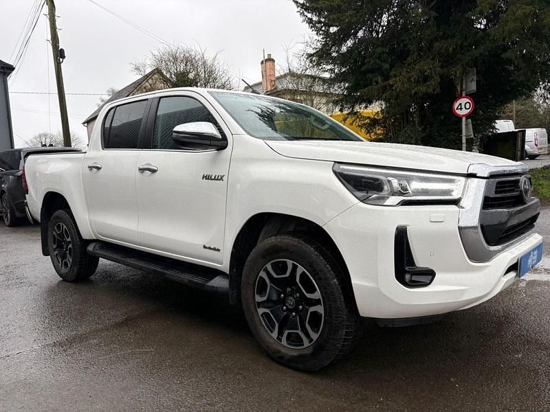 Used Toyota HiLux 2021 White Pickup