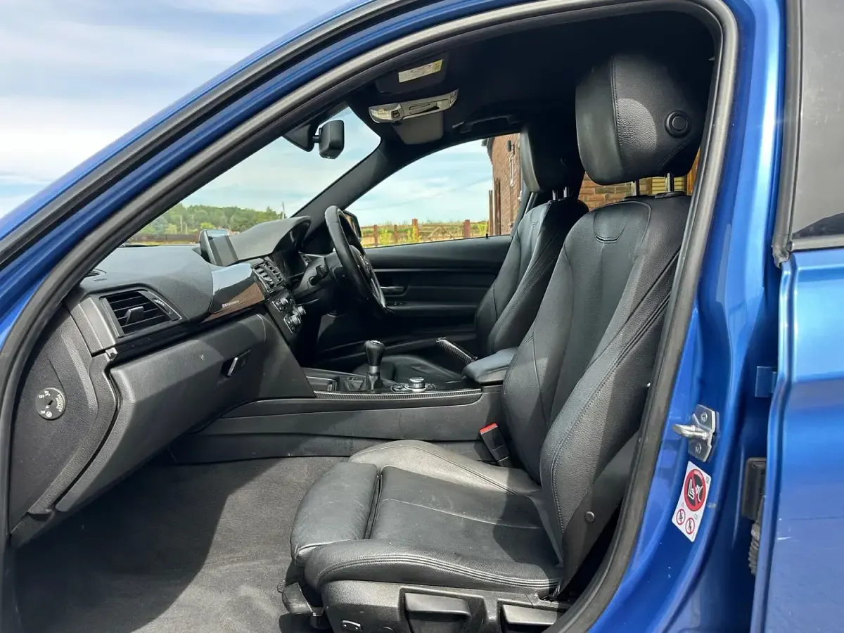 Used BMW 318 M Sport 2015 Blue Estate