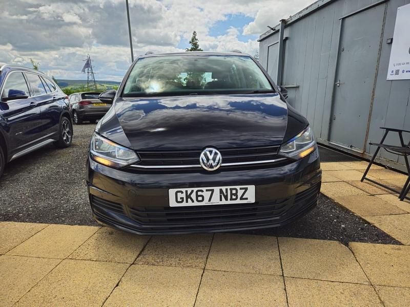Used VW Touran S 115 HP (84 kW) 2017 Black MPV