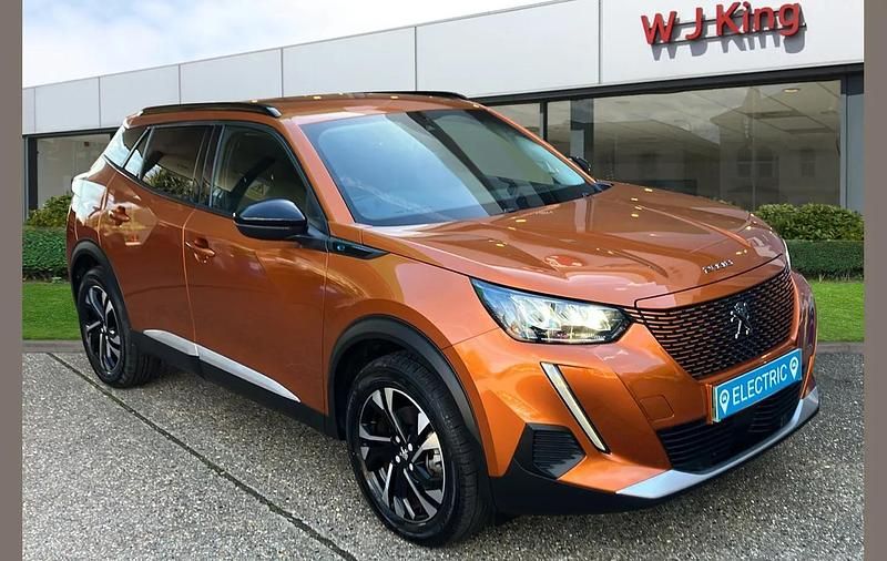 Used Peugeot e-2008 Allure Premium 100 kW (136 HP) 2022 Orange SUV