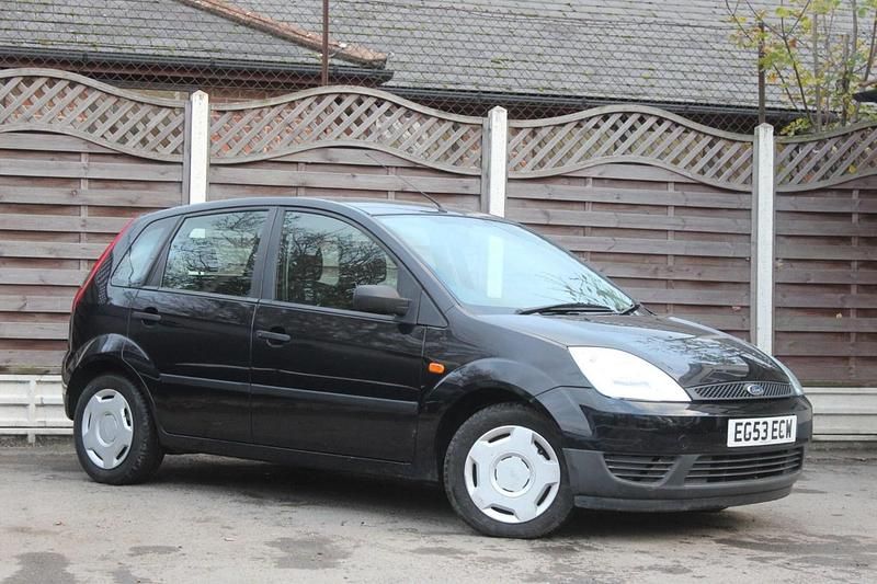 Black Used 2004 Ford Fiesta Finesse Hatchback | £1,490 (Fair price) - Image 1/4