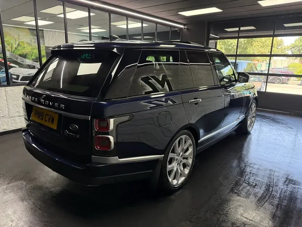 Used Land Rover Range Rover Vogue SE 339 HP (249 kW) 2019 Blue SUV