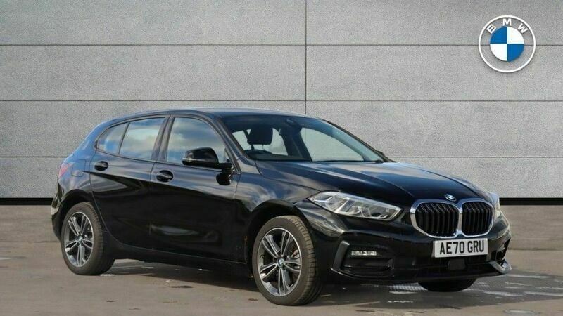 Used BMW 118 Sport Line 138 HP (101 kW) 2020 Black Hatchback