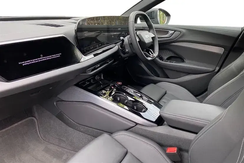 Used Audi A5 Advanced 204 HP (150 kW) 2024 Black Estate
