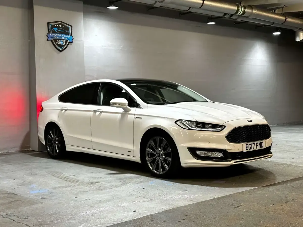 Begagnad Ford Mondeo Vignale 2017 Vit Halvkombi