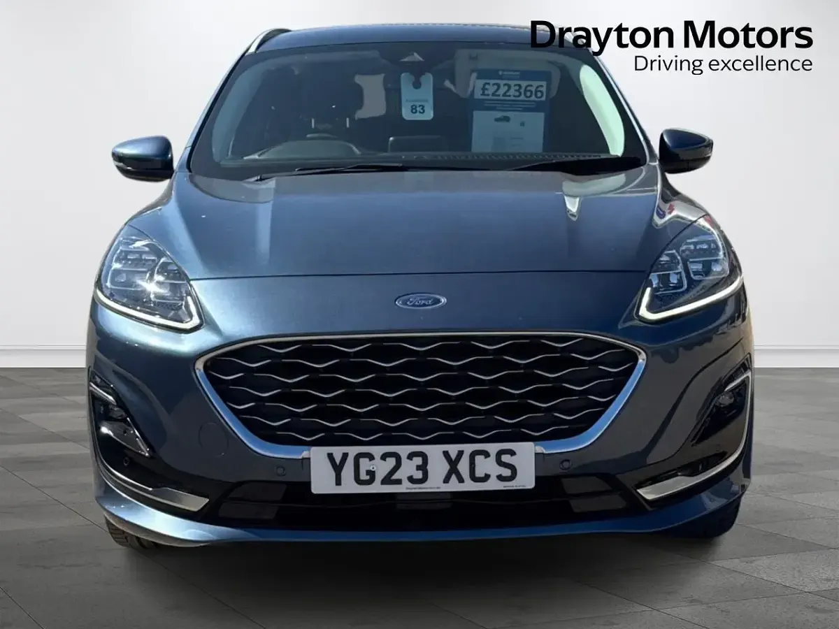 Second-hand Ford Kuga Vignale 190 CP (139 kW) 2023 Albastru SUV