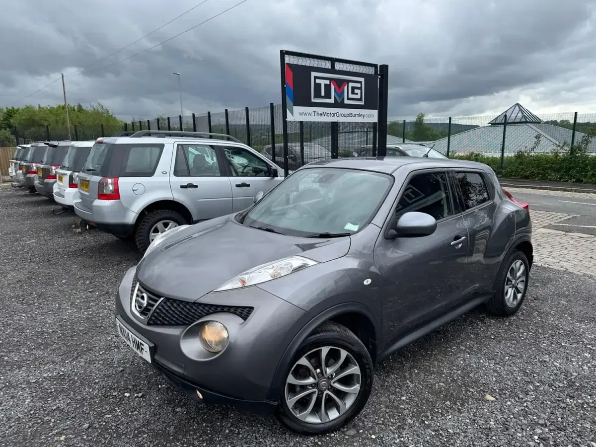 Used Nissan Juke Tekna 110 HP (80 kW) 2014 Grey SUV