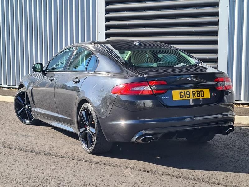 Begagnad Jaguar XF Portfolio 2012 Grå Sedan