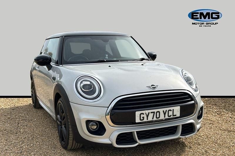 Begagnad Mini Cooper Hatch 136 HK (100 kW) 2020 Silver Halvkombi