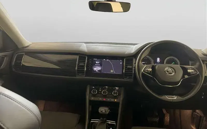 Second-hand Skoda Kodiaq SE L 150 CP (110 kW) 2020 Alb SUV