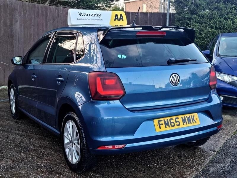 Used VW Polo SE 75 HP (55 kW) 2015 Blue Hatchback