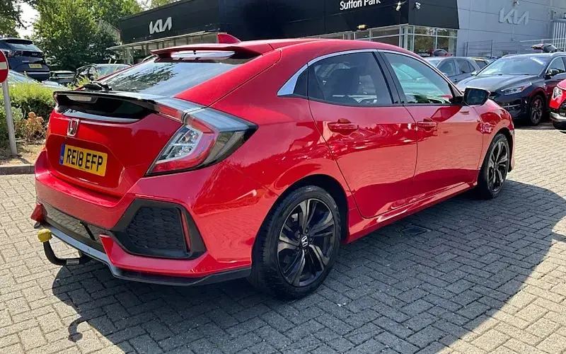Used Honda Civic EX 129 HP (94 kW) 2018 Red Hatchback