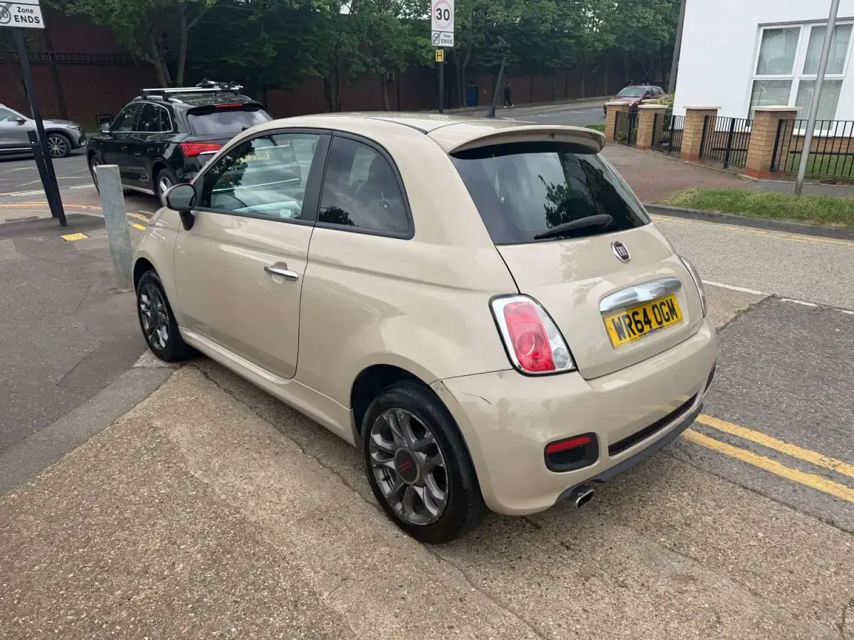 Usado Fiat 500S S 2014 Bege Citadino