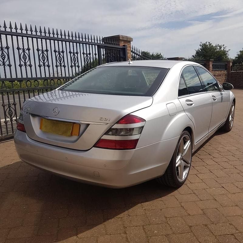 Used Mercedes S320 231 HP (169 kW) 2009 Silver Sedan
