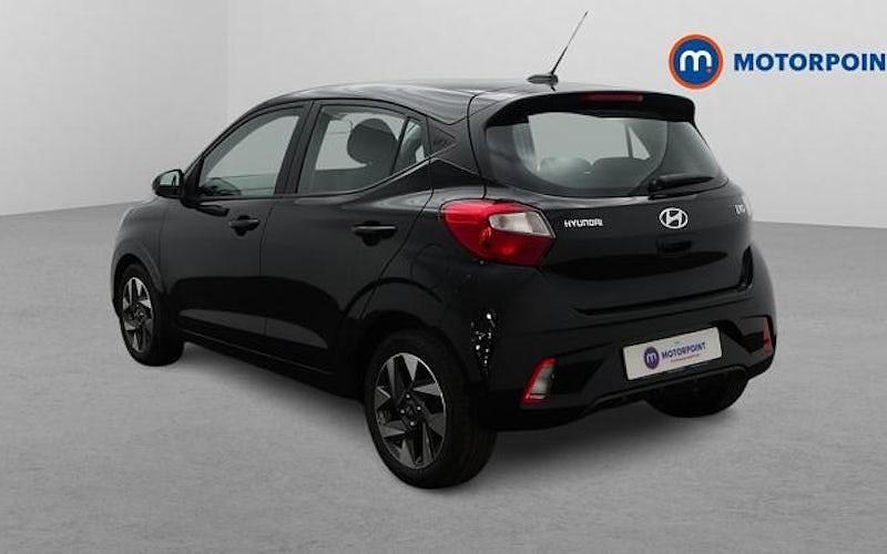 Used Hyundai i10 Advanced 63 HP (46 kW) 2025 Black Hatchback