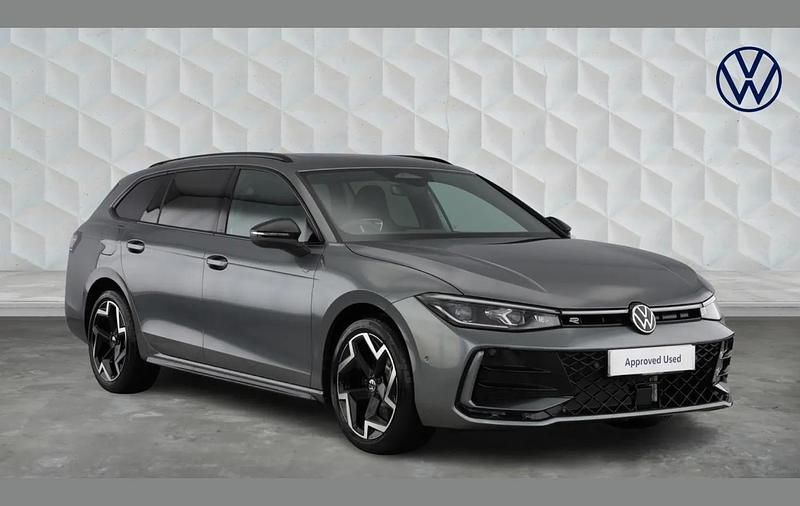 New VW Passat R-line 204 HP (150 kW) 2025 Grey Estate