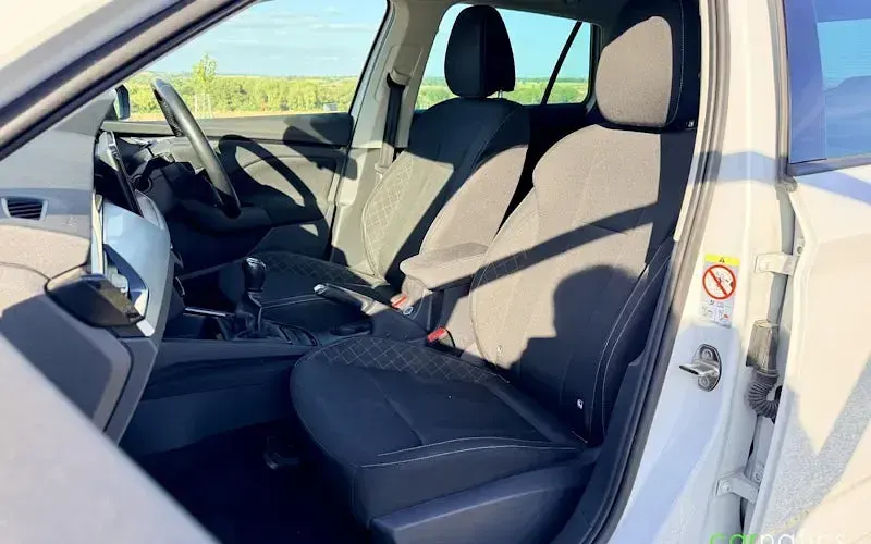 Used Skoda Kamiq SE Drive 95 HP (69 kW) 2021 White SUV