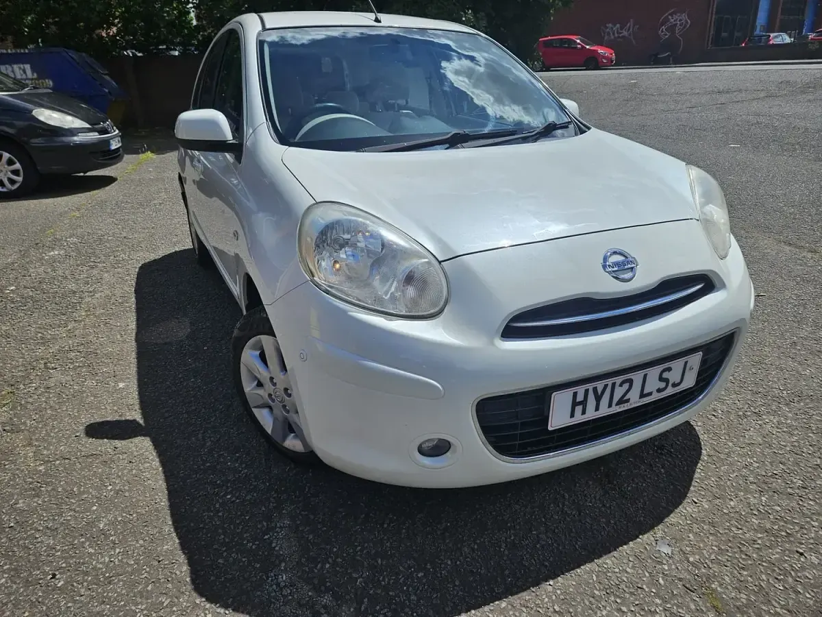 Used Nissan Micra Shiro 98 HP (72 kW) 2012 White Hatchback