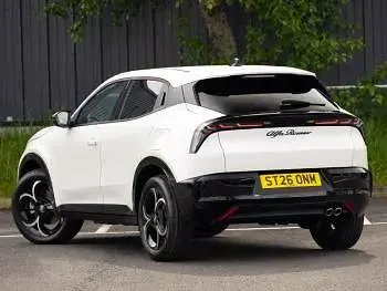 New Alfa Romeo Junior Ti 145 HP (106 kW) 2026 Solid  sempione white SUV