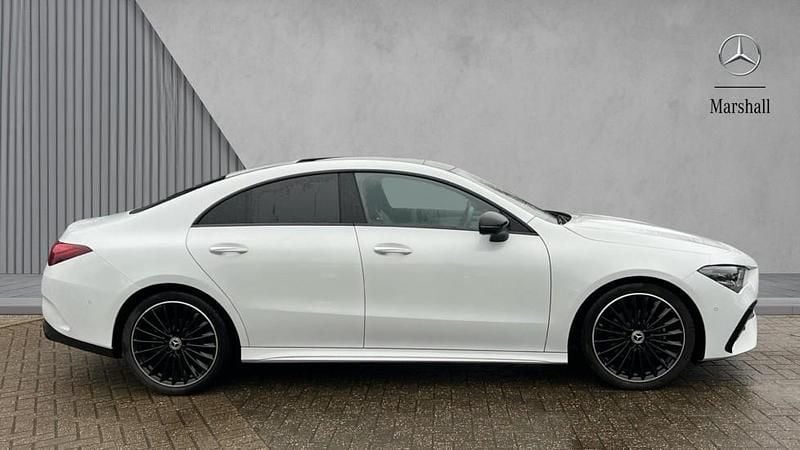 Used Mercedes CLA180 AMG Line Premium Plus 136 HP (100 kW) 2024 White Sedan
