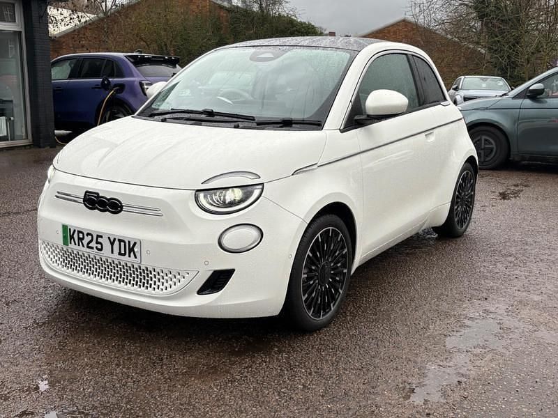 Used Fiat 500e La Prima 86 kW (118 HP) 2025 White Hatchback