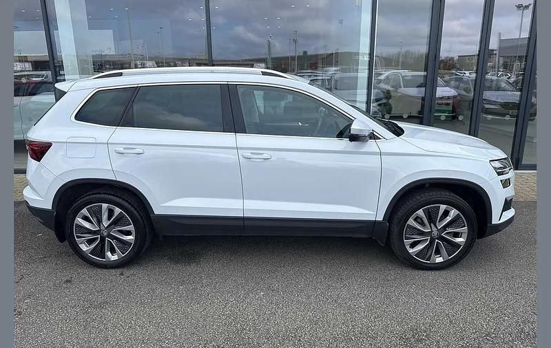 Used Skoda Karoq SE L 147 HP (108 kW) 2023 Moon white metallic SUV