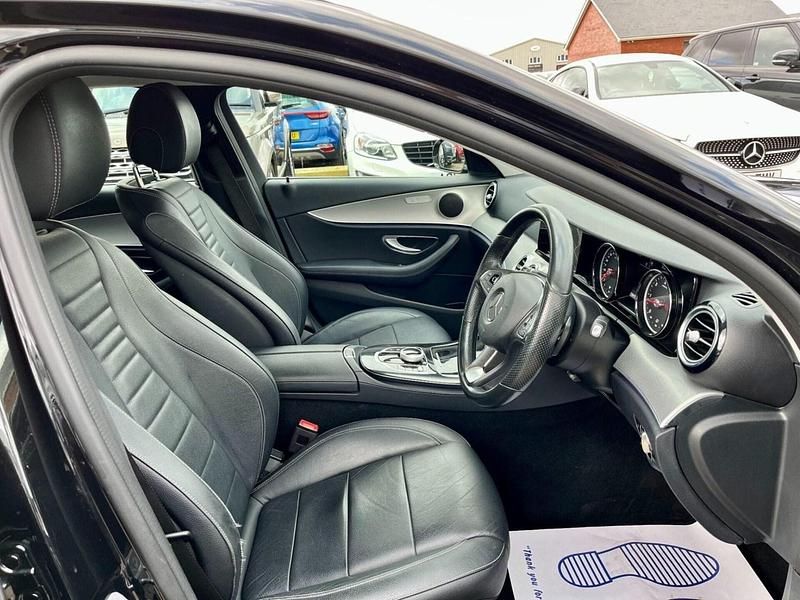 Begagnad Mercedes E220 SE 2017 Svart Kombi