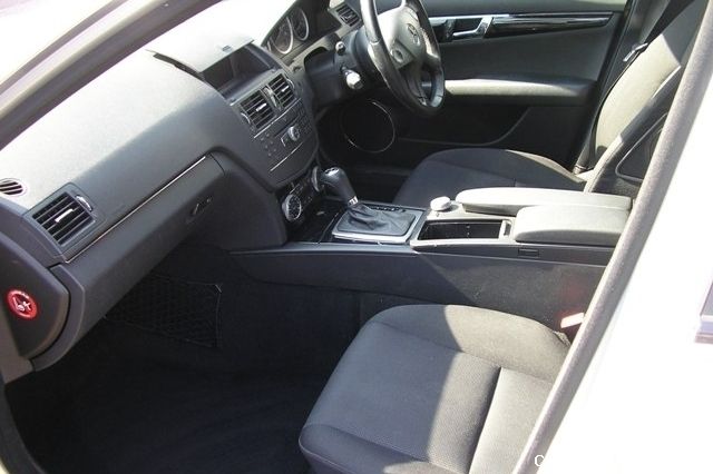 Used Mercedes C180 156 HP (114 kW) 2008 Sedan