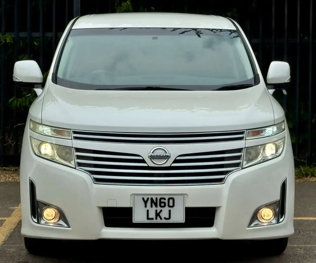 Used Nissan Elgrand 2010 White MPV