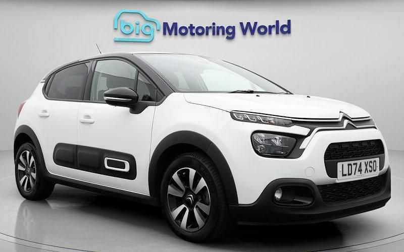 Used Citroën C3 PureTech 110 HP (80 kW) 2024 White Hatchback