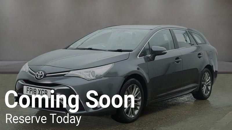 Used Toyota Avensis Business Edition 143 HP (105 kW) 2018 Grey Estate